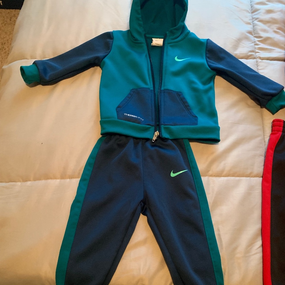 Nike Baby Boy 18 month ThermaFit Tracksuit